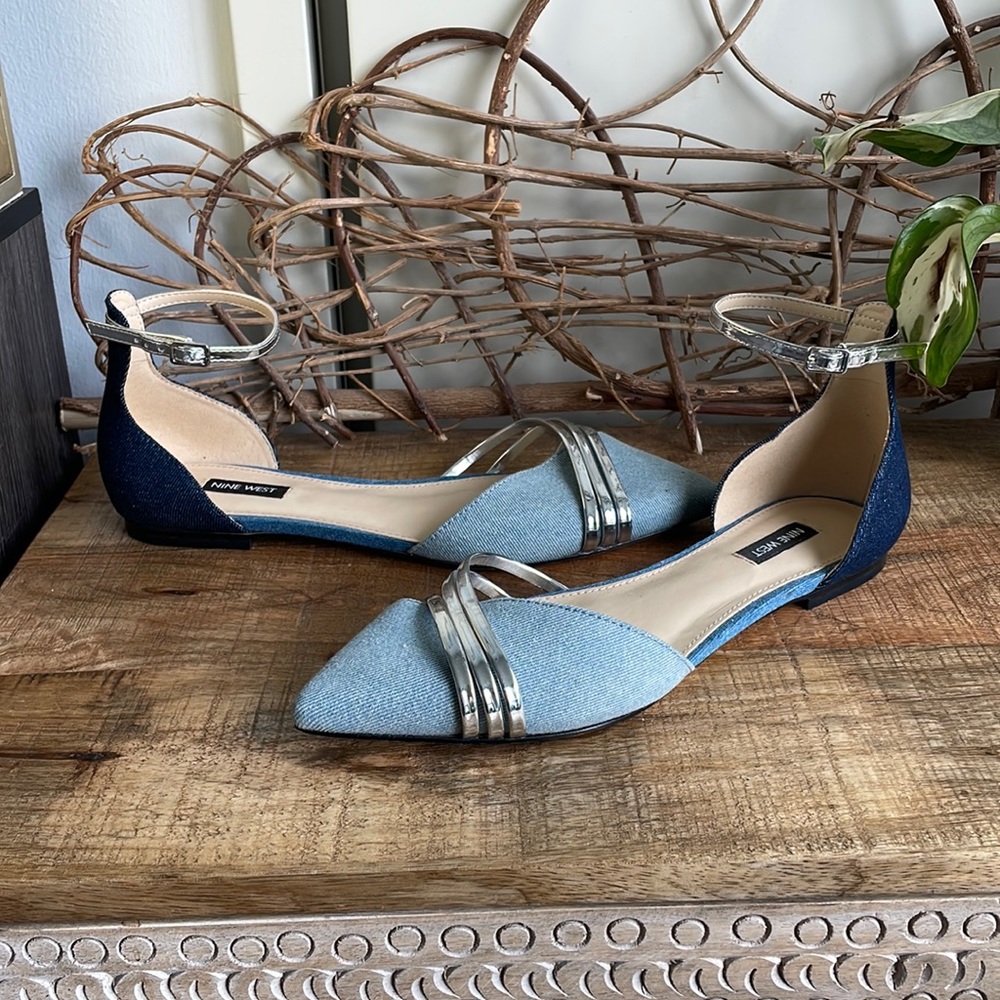 For charity! NEW size 9 Nike west two-tone denim flats